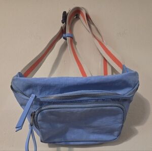 Universal Thread Light Blue Crossbody Bag